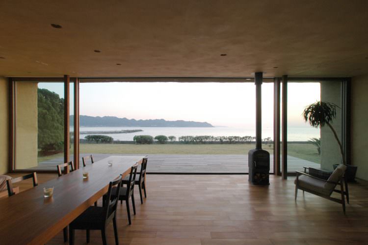 ©Hiroshi Nakamura & NAP