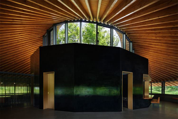 ©Nacasa & Partners Inc.