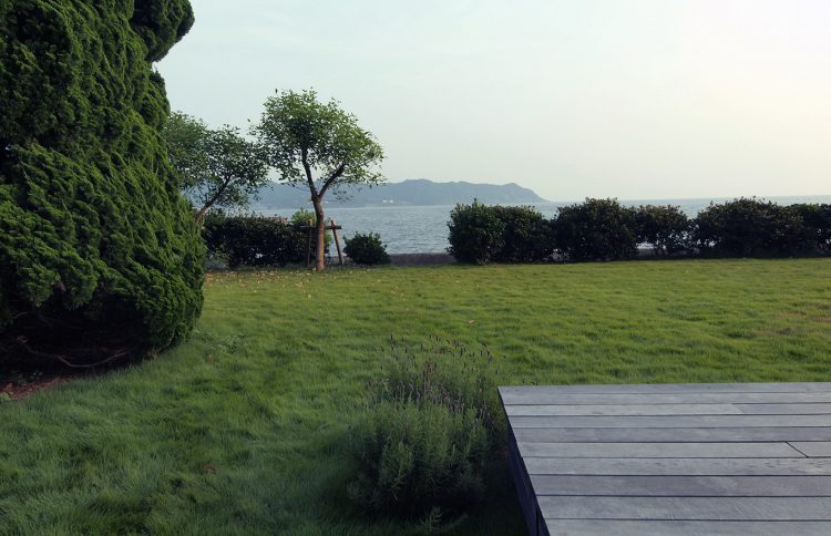 ©Hiroshi Nakamura & NAP