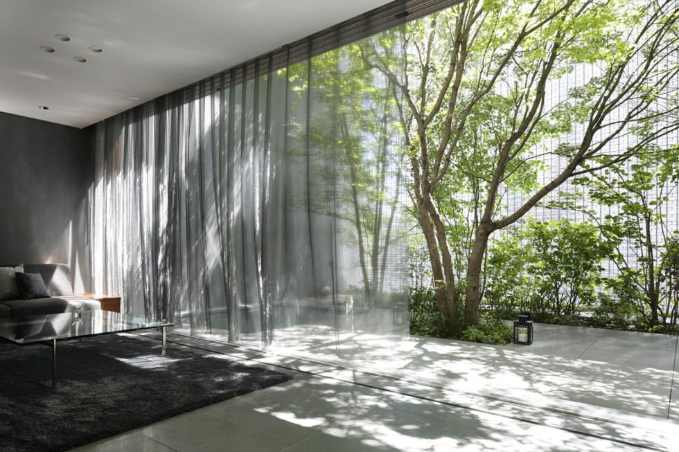 Optical Glass House Hiroshi Nakamura & NAP