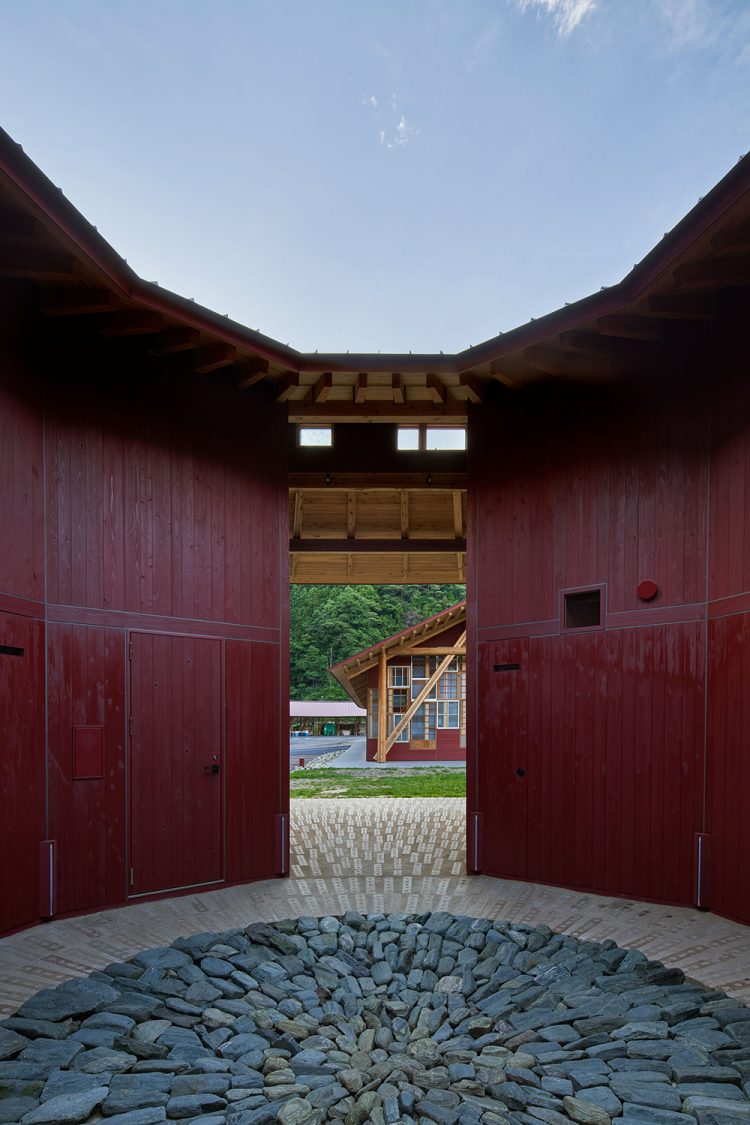 ©Koji Fujii / TOREAL