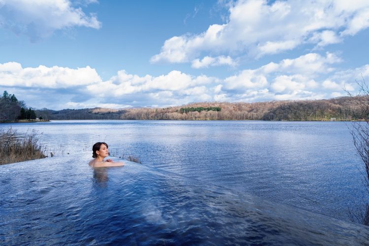 撮影：大泉省吾　協力：家庭画報（世界文化社）