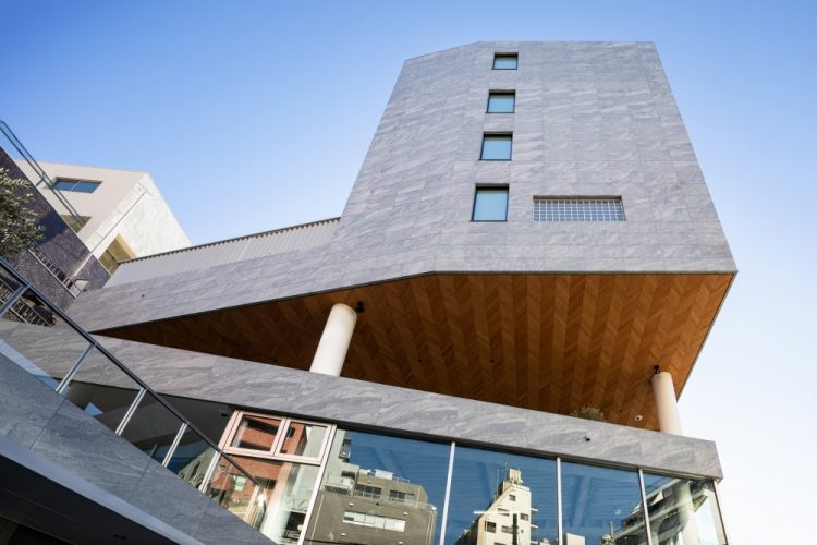 © Kawasumi・Kobayashi Kenji Photograph Office