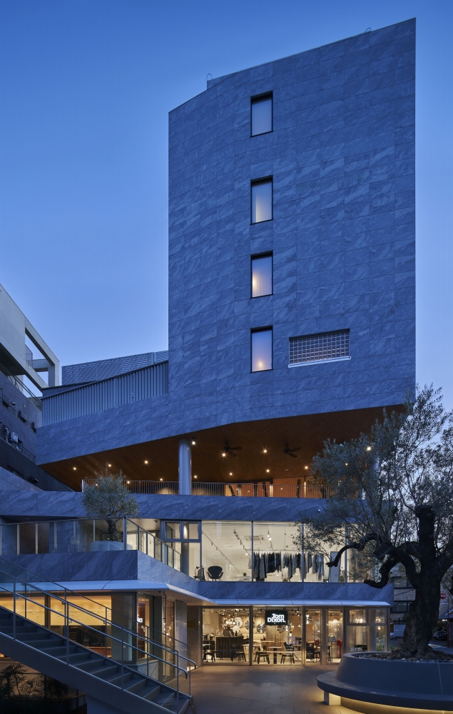 ©Koji Fujii / TOREAL